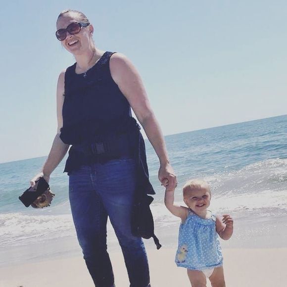 Meet your Posher, April - Picture 1 of 1